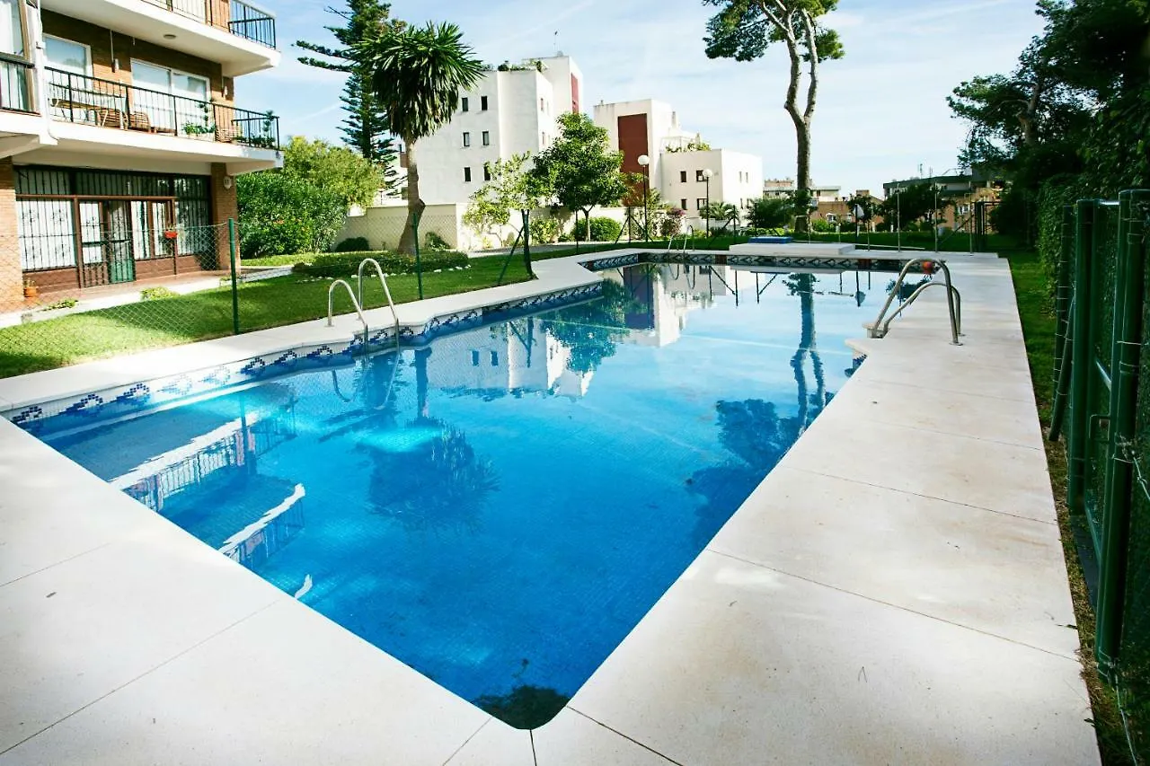 Apartament Monko Center, Garden & Pool O Torremolinos Hiszpania
